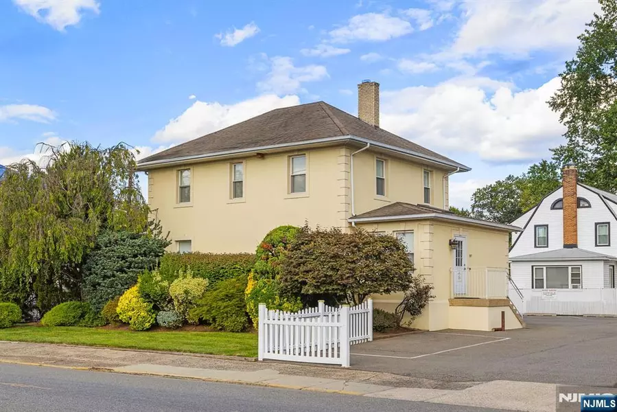 197 Washington AVE, Bergenfield, NJ 07621