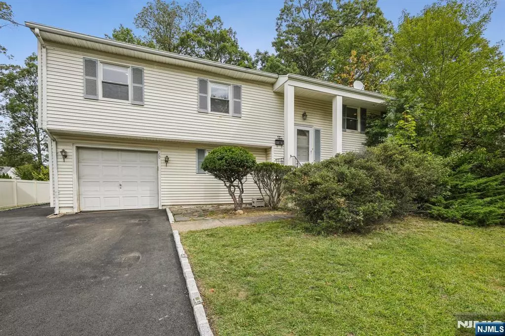 Livingston, NJ 07039,10 Berkeley TER