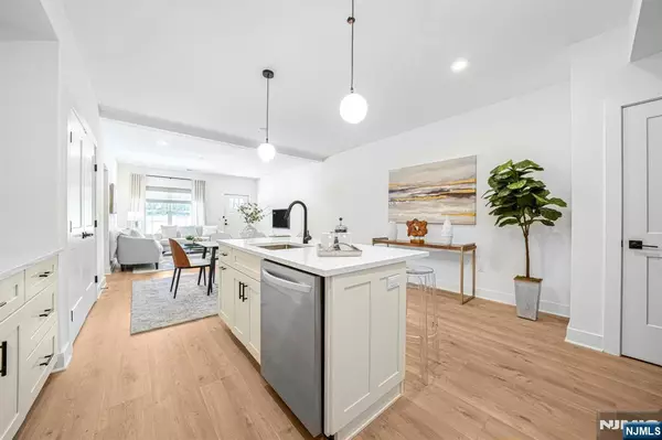 Montville Township, NJ 07082,104 Encampment CT #104