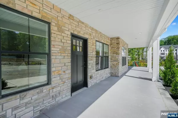 Montville Township, NJ 07082,106 Encampment CT #106