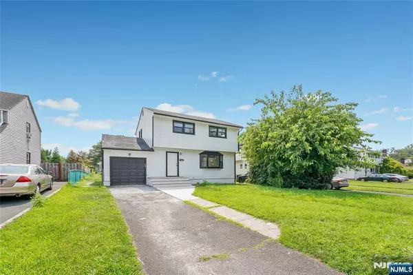 Plainfield, NJ 07060,1388-1390 Belleview AVE