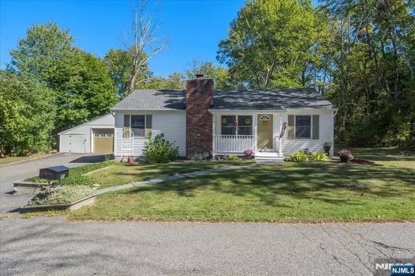 35 Vine AVE, West Milford, NJ 07480