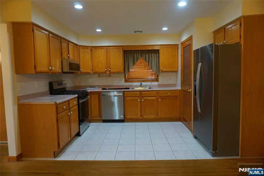 79 Fillmore ST, Newark, NJ 07105