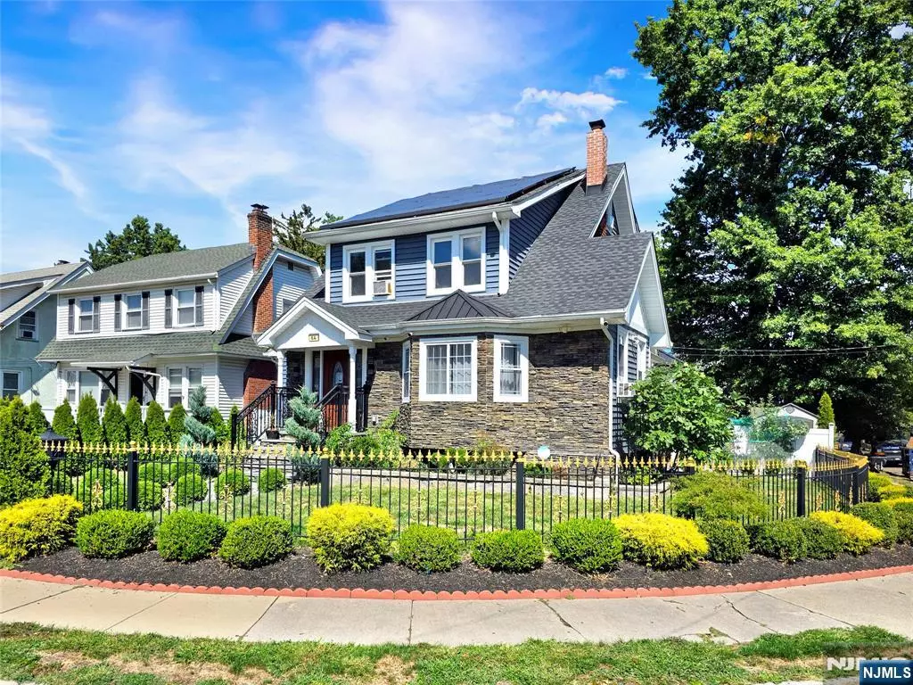 Belleville, NJ 07109,64 Van Houten PL