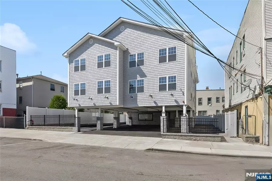110 Madison ST #4, Passaic, NJ 07055