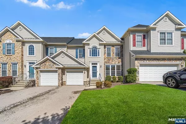 26 Winding WAY #1905, Woodland Park, NJ 07424