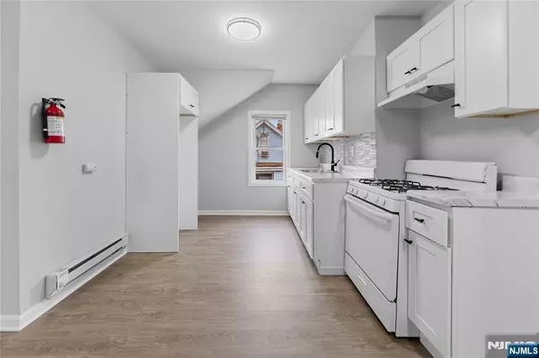 Paterson, NJ 07524,128 Keen ST