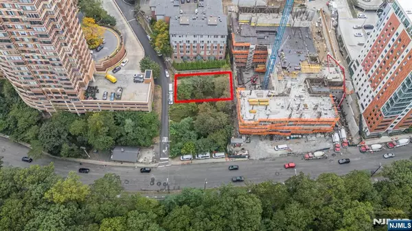 Fort Lee, NJ 07024,107 Old Palisade RD