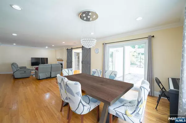 Millburn, NJ 07041,355 Wyoming AVE