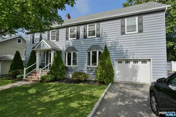 Hasbrouck Heights, NJ 07604,243 Cleveland AVE