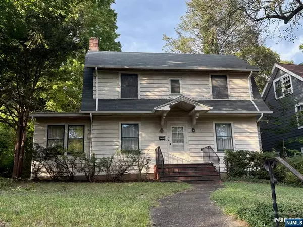 7 Nassau RD, Montclair, NJ 07043