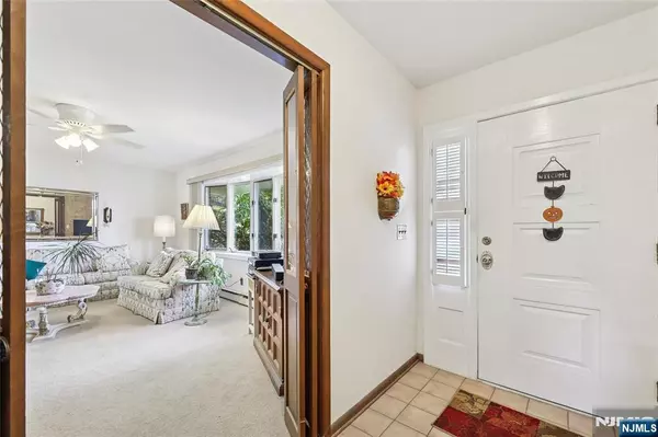 Woodland Park, NJ 07424,52 Bartsch AVE