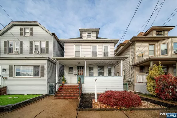 30 E 2nd ST, Clifton, NJ 07011