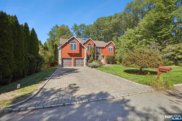 10 Wilson AVE, East Hanover Twp, NJ 07936
