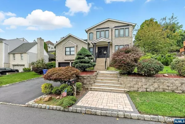 Totowa, NJ 07512,41 Stirling TER