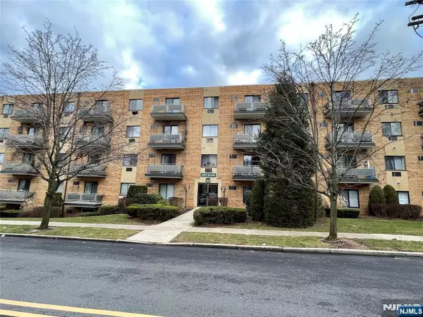 100 2nd ST #406, Hackensack, NJ 07601