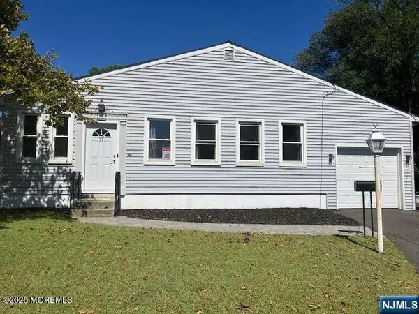 11 Lammers ST, Hazlet, NJ 07730