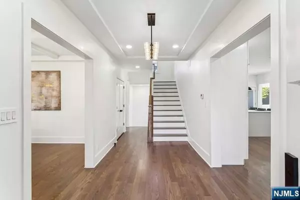 Westfield, NJ 07090,648 E Broad ST