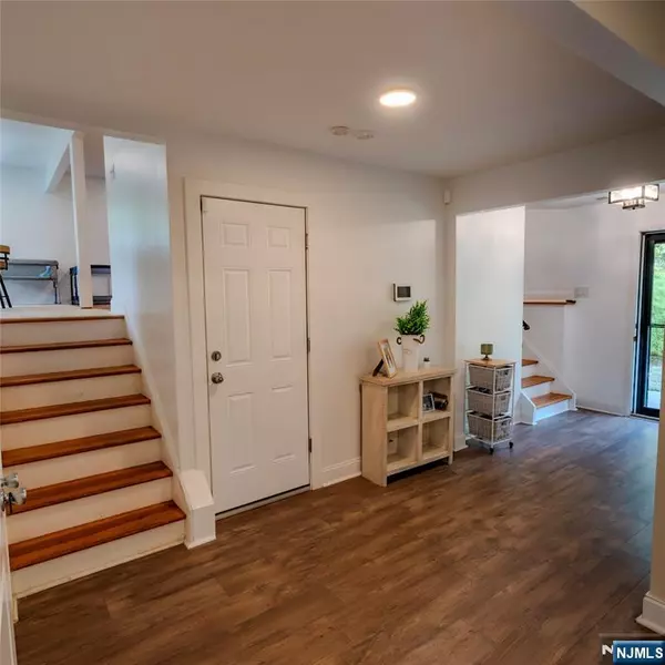 Mahwah, NJ 07430,647 Wyckoff AVE