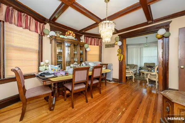 East Orange, NJ 07017,24 23rd ST