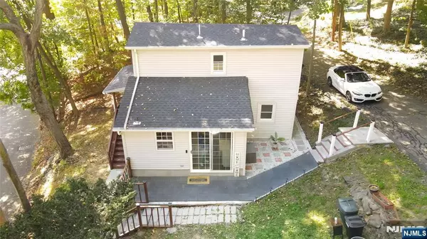 31 Station RD, Denville Township, NJ 07834