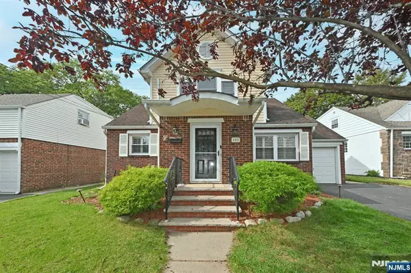 New Milford, NJ 07646,181 Huguenot DR