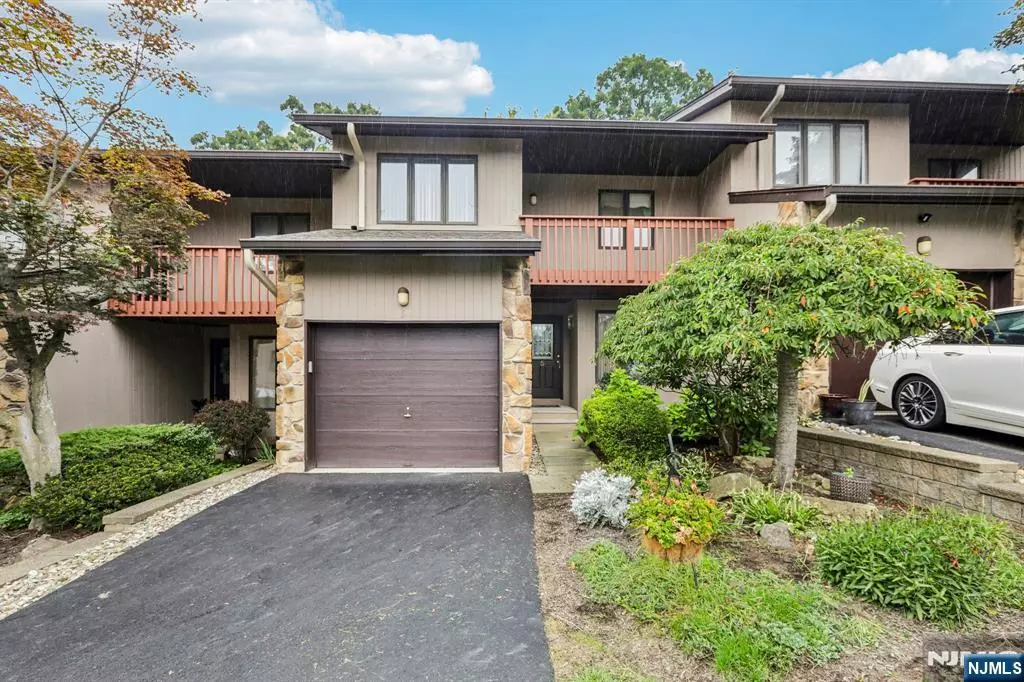 Woodland Park, NJ 07424,5 Wedgewood DR