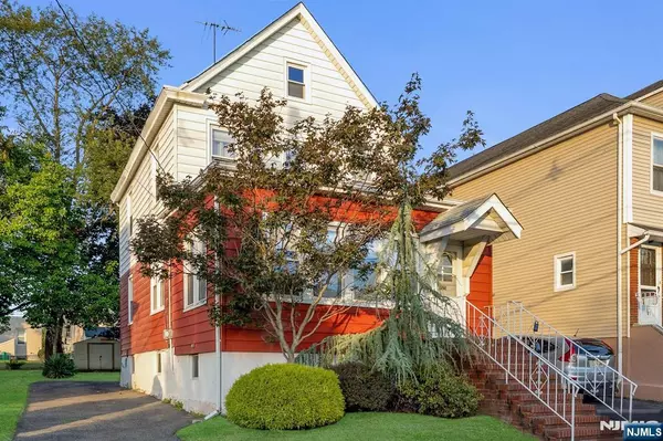 Lyndhurst, NJ 07071,725 2nd AVE