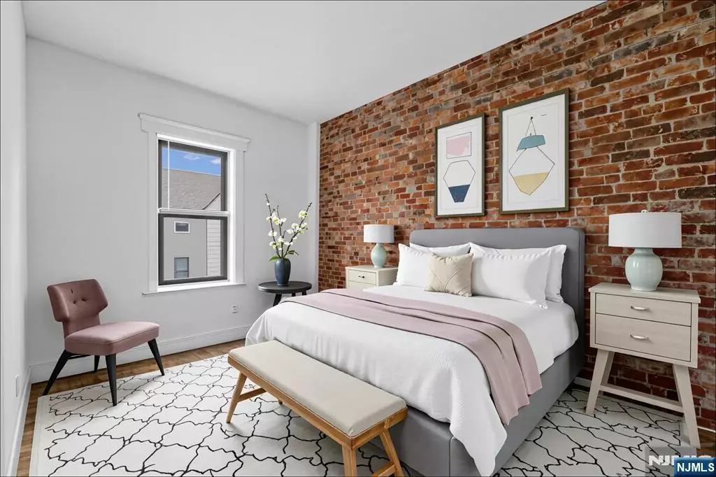 Jersey City, NJ 07302,416 2nd #3