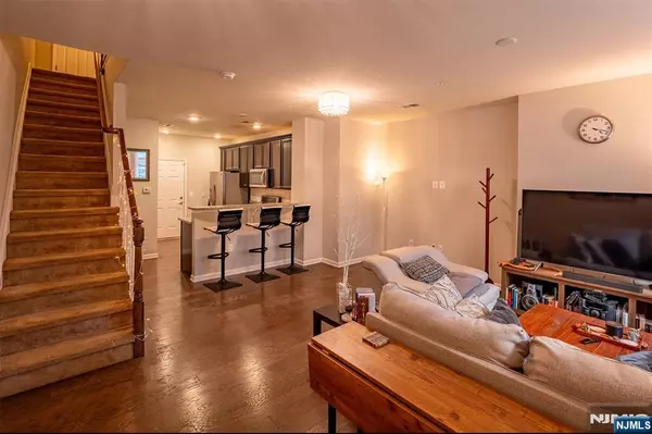 Garfield, NJ 07026,26 Dahlia LN