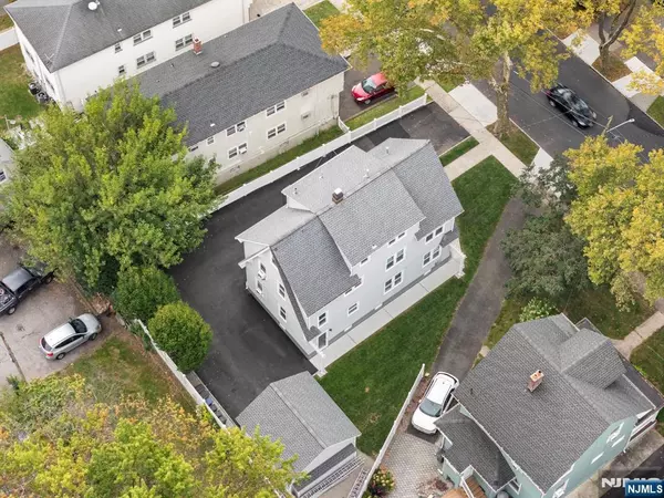 Bloomfield, NJ 07003,11 Evergreen AVE