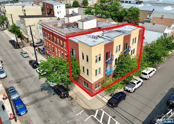 142 Fleming AVE, Newark, NJ 07105
