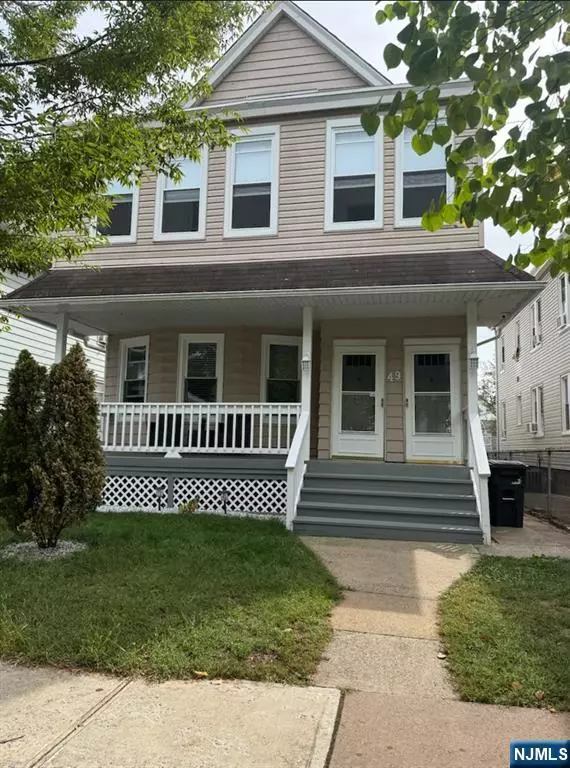 49 Clinton AVE, Clifton, NJ 07011