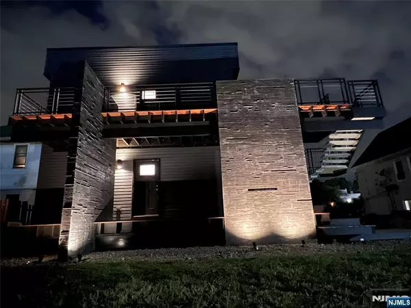 Belleville, NJ 07109,246-248 Cortlandt ST