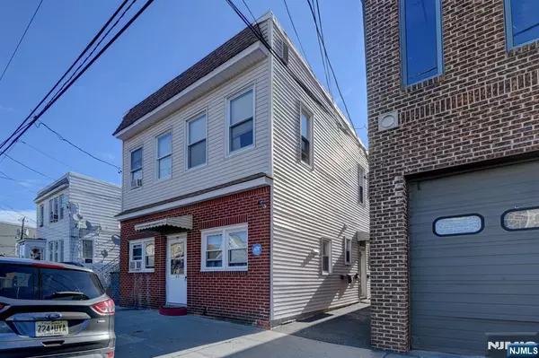 20 Heckel ST, Belleville, NJ 07109