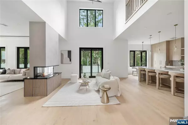 Closter, NJ 07624,728 Closter Dock RD