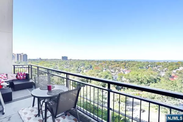 Fort Lee, NJ 07024,1 Horizon RD #1426