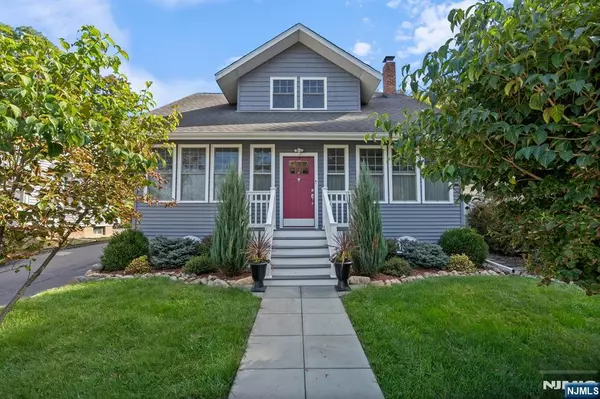 37 Hillside AVE, Mahwah, NJ 07430