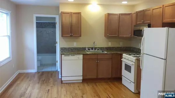 196 Lafayette ST, Orange, NJ 07105