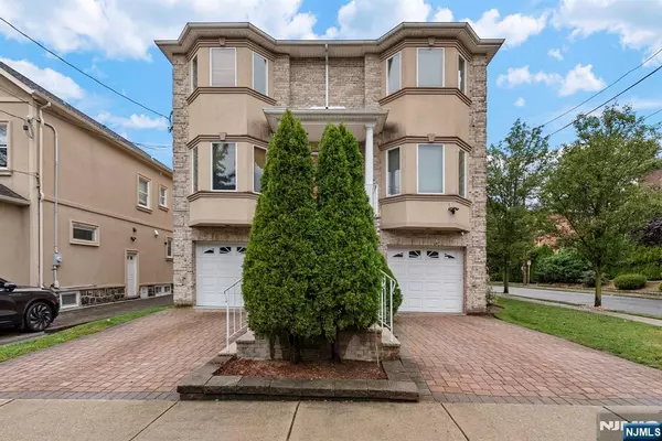 28 Washington AVE #A, Cliffside Park, NJ 07010