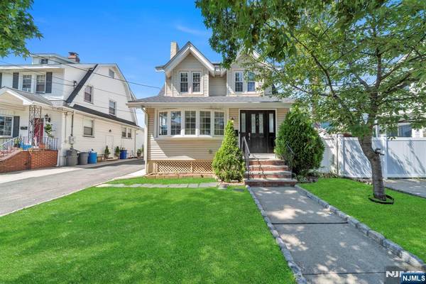 448 Teaneck RD, Ridgefield Park, NJ 07660