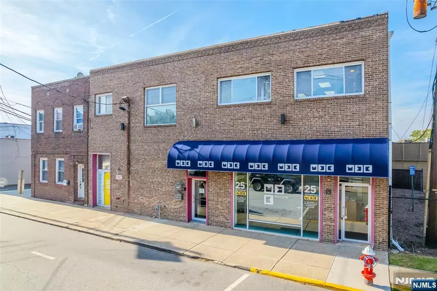 261 1st ST, Palisades Park, NJ 07650