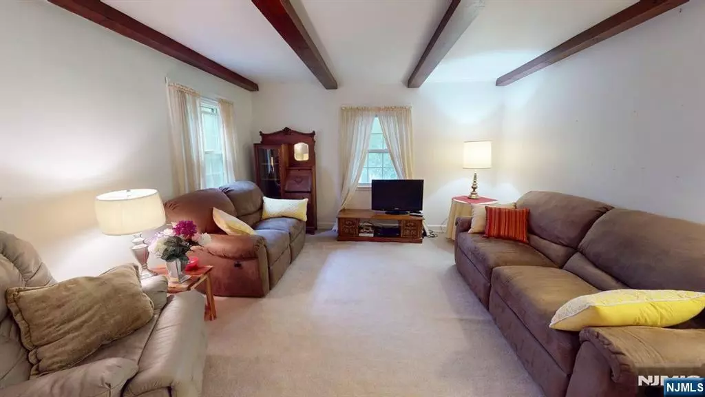 149 Brookside AVE, River Vale, NJ 07675
