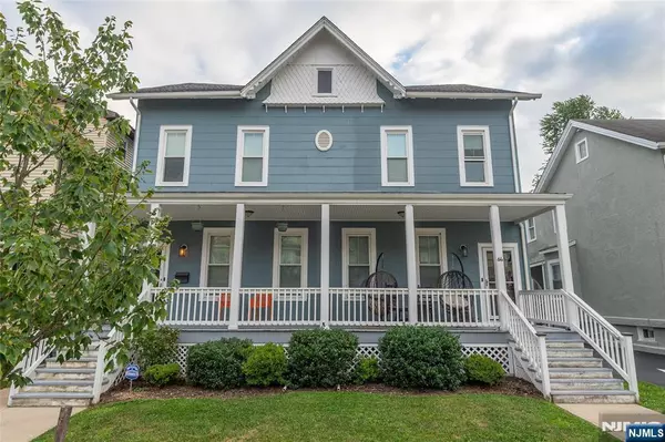 62 Montague PL, Montclair, NJ 07042