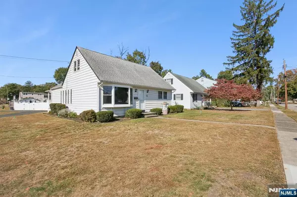 Pompton Lakes, NJ 07442,72 Central AVE