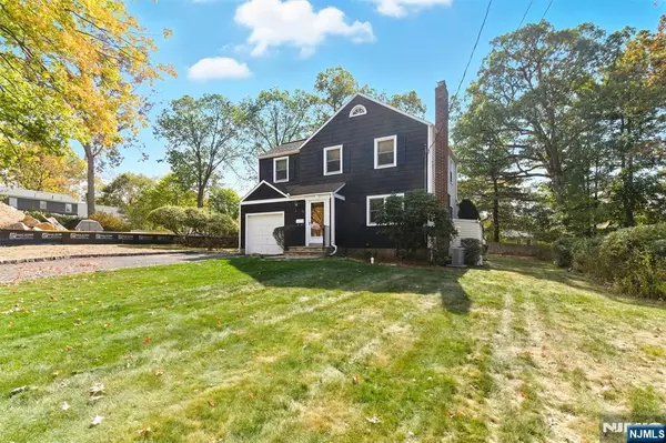 79 Irving AVE, Livingston, NJ 07039