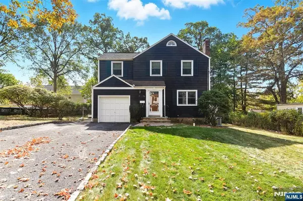 Livingston, NJ 07039,79 Irving AVE