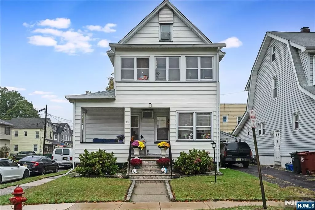 Nutley, NJ 07110,25 Woodland