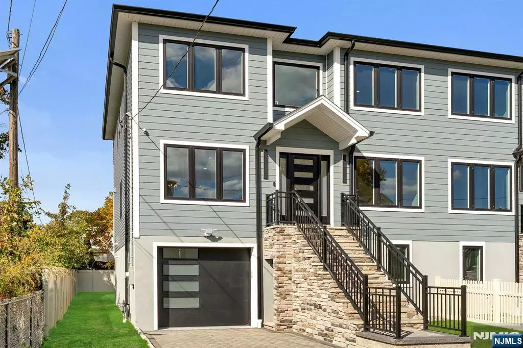 Wallington, NJ 07057,25A Pulaski AVE