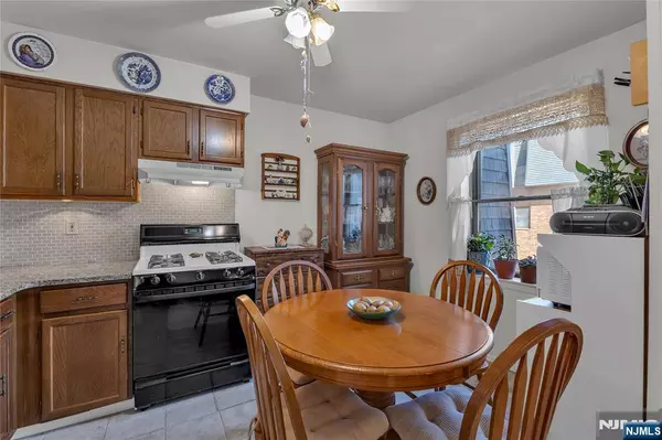 Kearny, NJ 07032,700 Schuyler AVE #A21